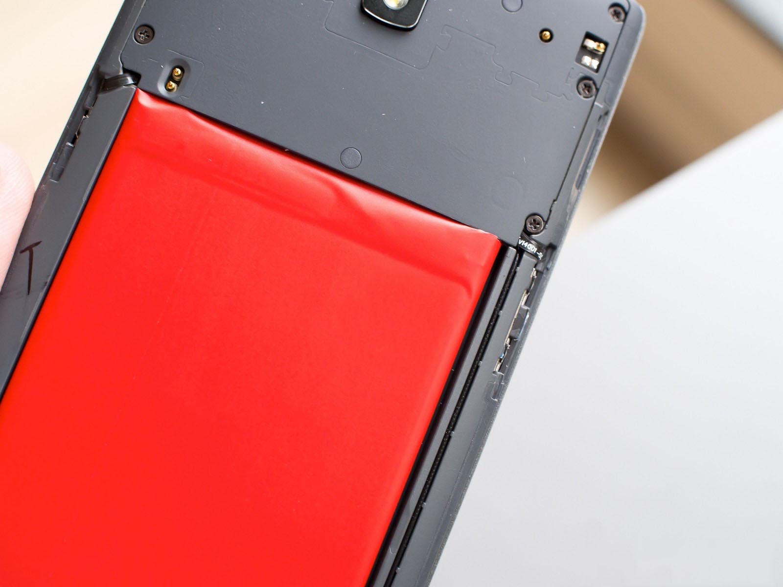 The science behind why your smartphone’s battery life worsens with time