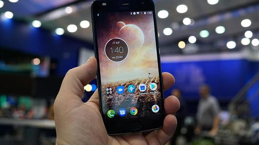 Moto Z2 Play Will Be Modular