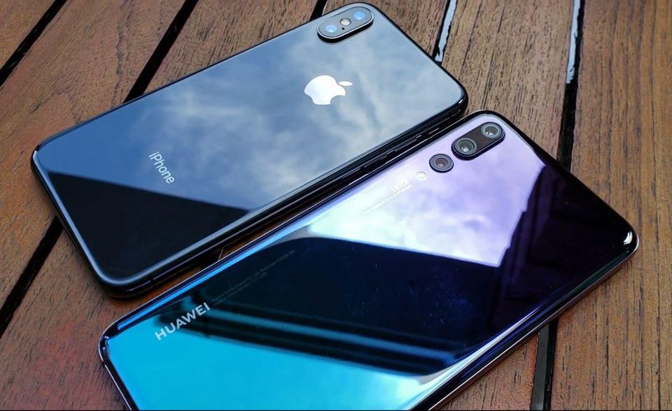 Comparing Huawei P20 Pro And iPhone X